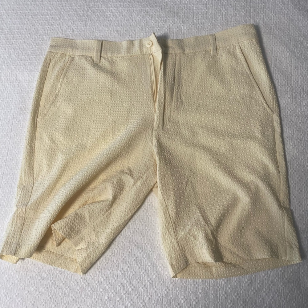 Footjoy performance shorts BRANS NEW!! Yellow